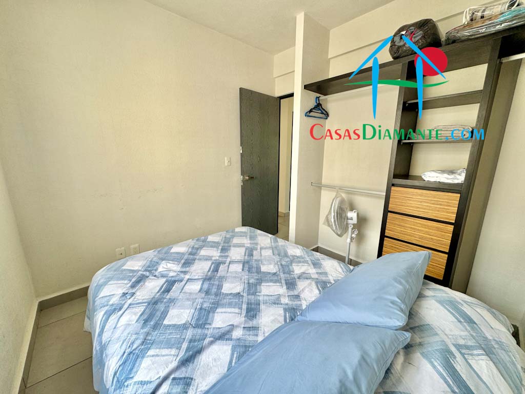 Puerta al Sol Puerto Vallarta Casa 11A - Recámara uno con clóset 4